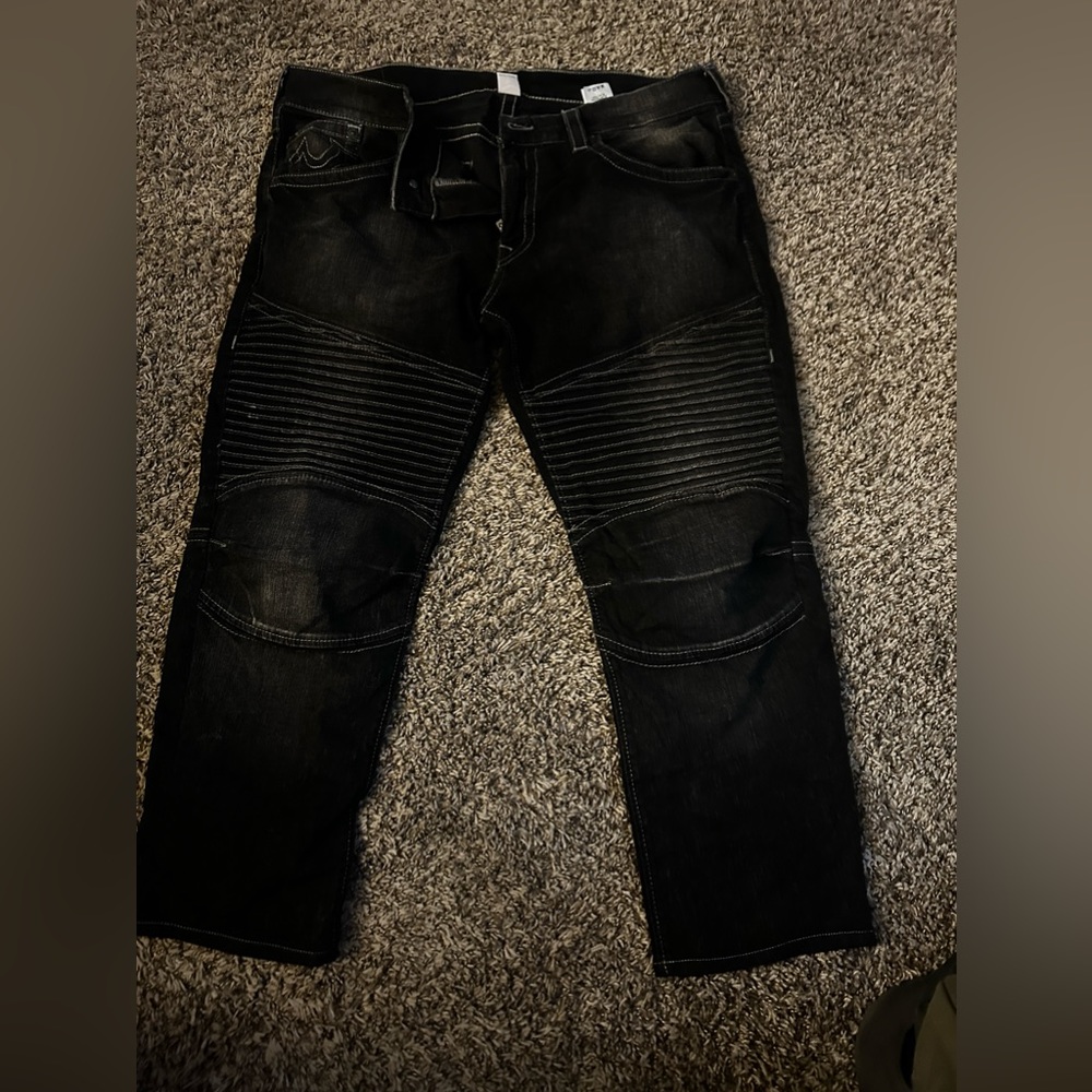 Black True Religion Jeans